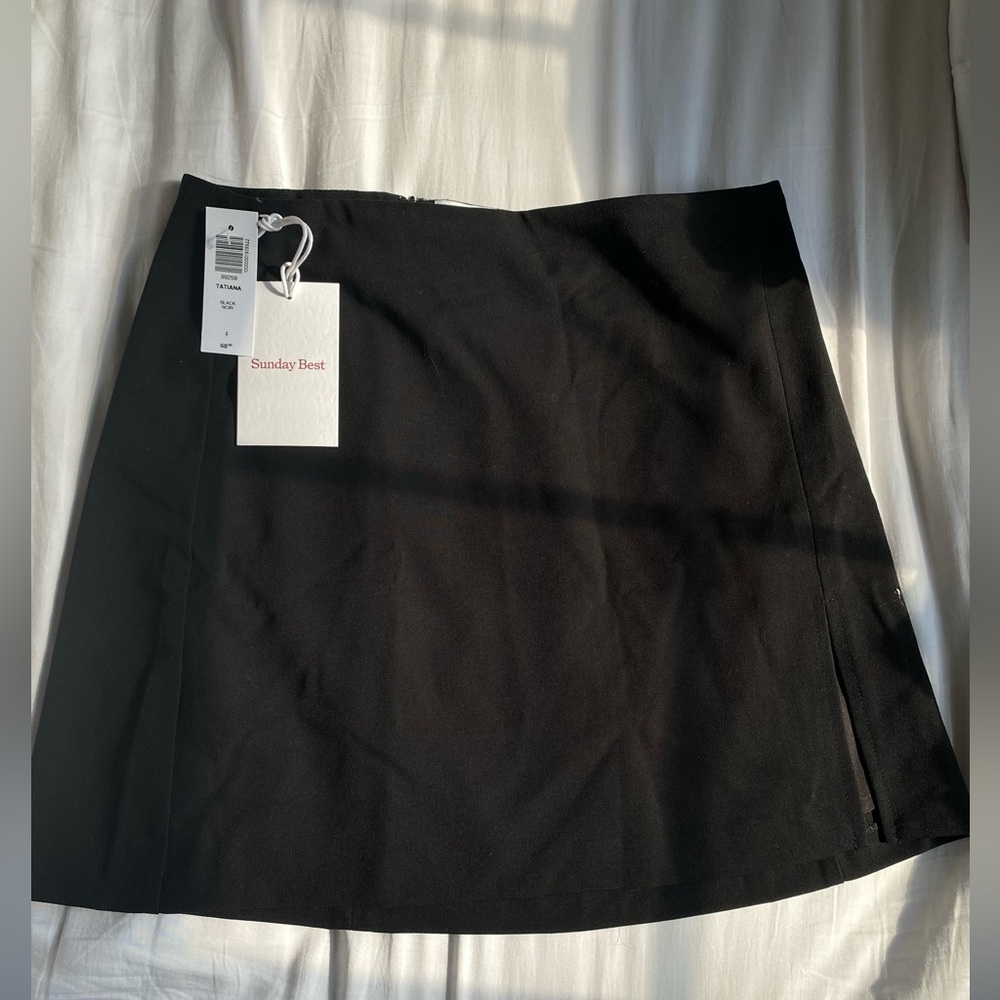 Aritzia Sunday Best Tatiana Skirt